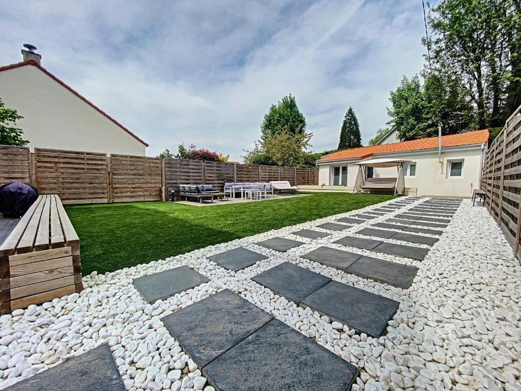 Spa Jungle Le Mesnil-Saint-Denis Екстериор снимка