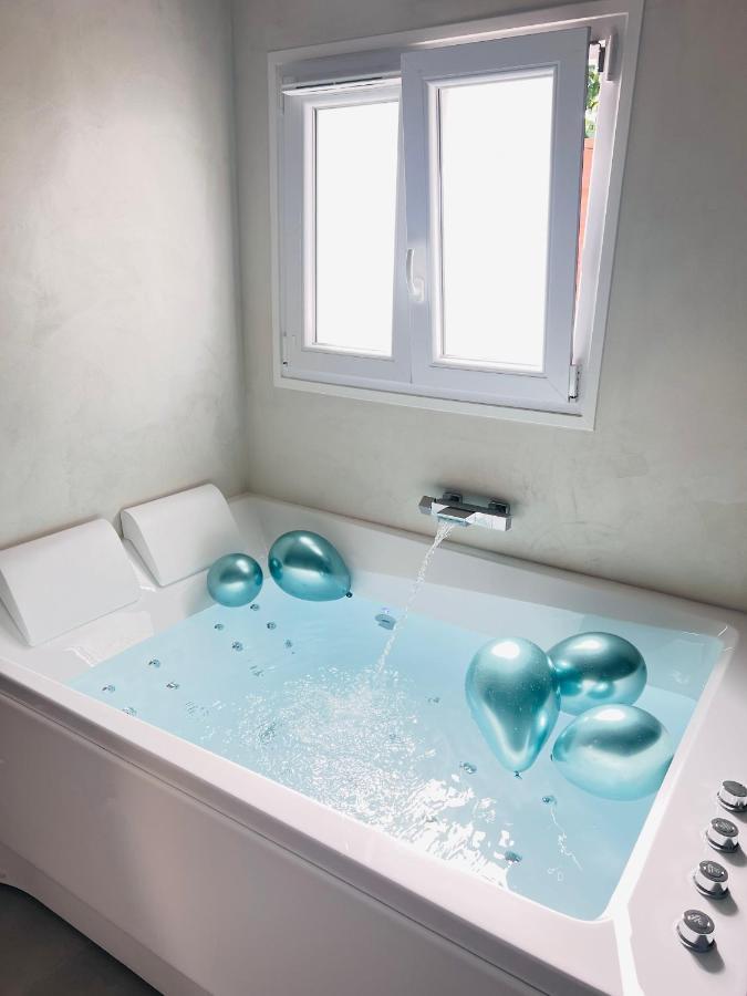 Spa Jungle Le Mesnil-Saint-Denis Екстериор снимка