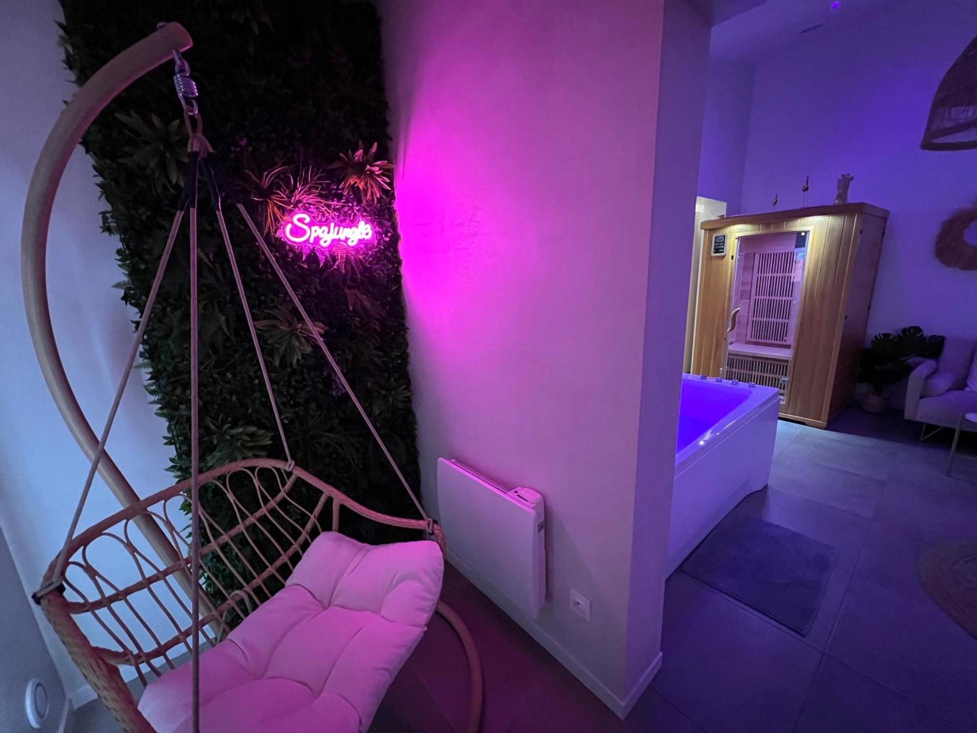 Spa Jungle Le Mesnil-Saint-Denis Екстериор снимка