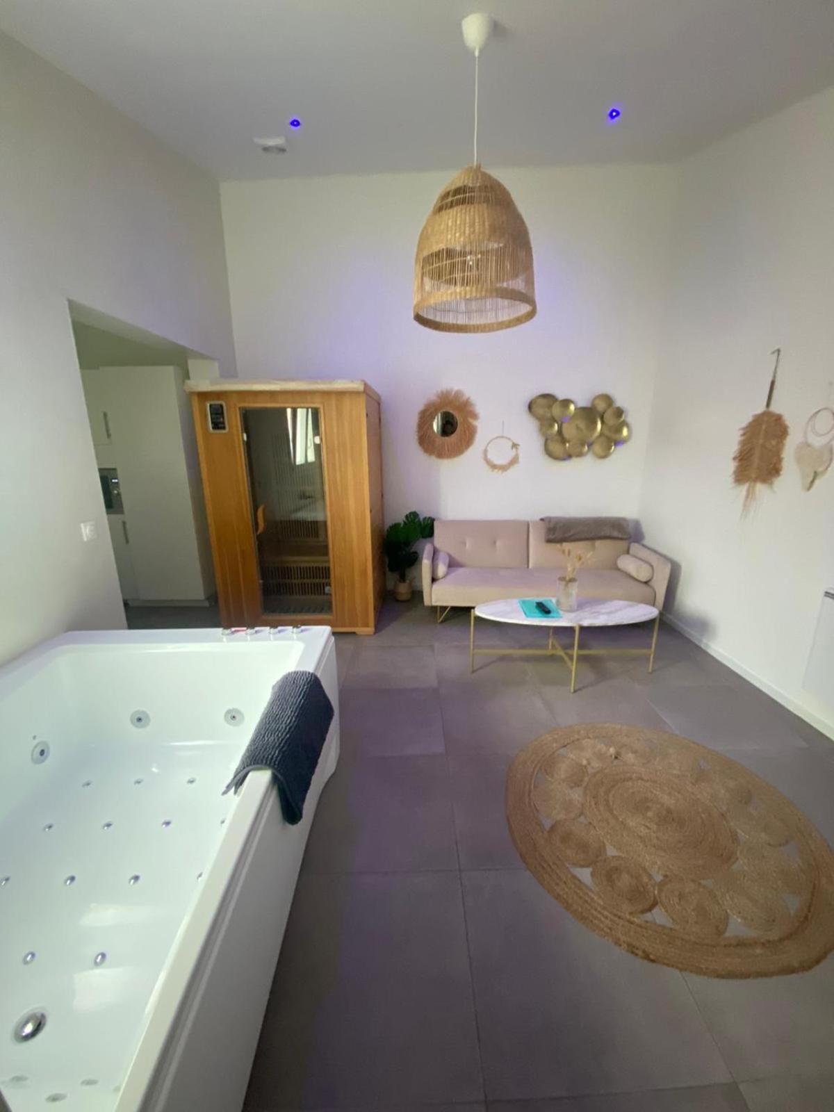 Spa Jungle Le Mesnil-Saint-Denis Екстериор снимка
